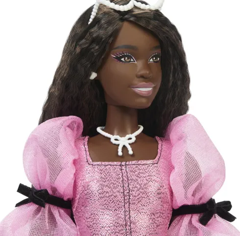Barbie - Deluxe Style Dukke - Kjole Med Sløjfer - Mattel Jjn75
