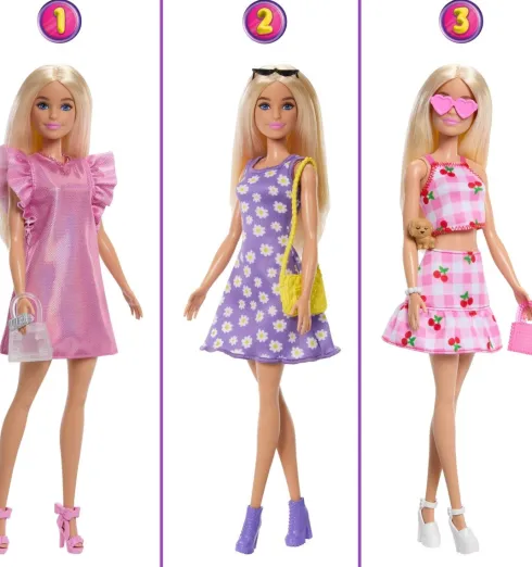 Barbie - Drømme Skab 3.0 Med Dukke Legesæt