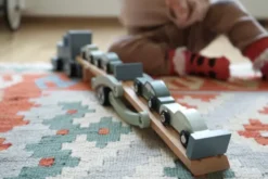Biltransporter Legetøj Med 4 Biler - Træ - Chicago - Small Foot