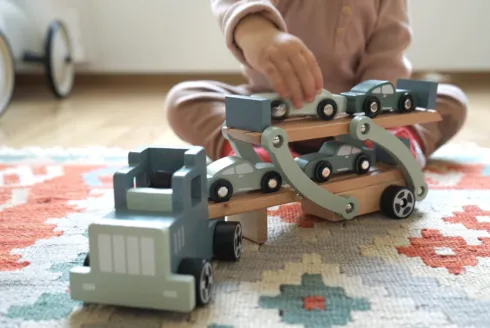 Biltransporter Legetøj Med 4 Biler - Træ - Chicago - Small Foot