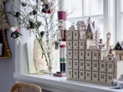Bloomingville - Richie Julekalender Med Lys - Natur - Krydsfiner
