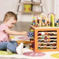B. Toys - Stort Aktivitetscenter I Træ - 1004