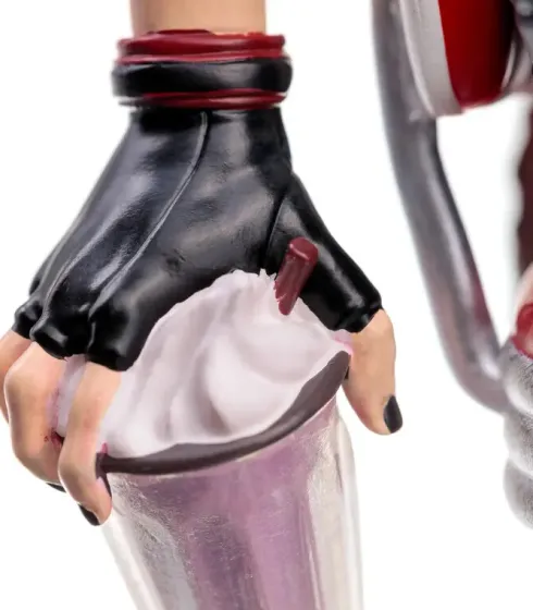 Dead Island 2 Collector's Statue Amy