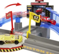 Disney Pixar Cars - Piston Cup Stunting Speedway - Mattel Jhl42