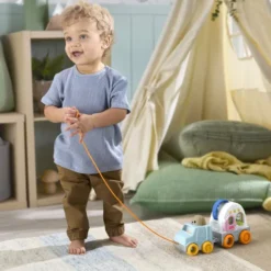 Fisher-Price - Friendship Forest Pull-Along Camper - Aktivitetsbil