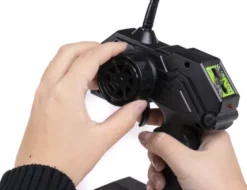 Fjernstyret Offroad Bil - Sneak Max - 1:12 - 2,4 Ghz - Blå