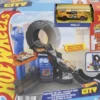 Hot Wheels - City Downtown Tire Shop - Mattel Jhl75