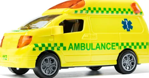Legetøjs Ambulance Med Lys Og Lyd - Pull-Back - Gul