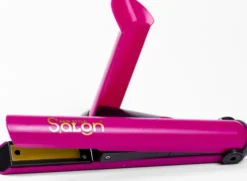 Legetøjs Glattejern Og Holder - Hair Style Salon