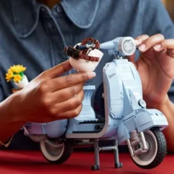 Lego Creator Expert - Vespa 125 - 10298