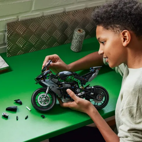 Lego Technic - Kawasaki Ninja H2R Motorcykel - 42170