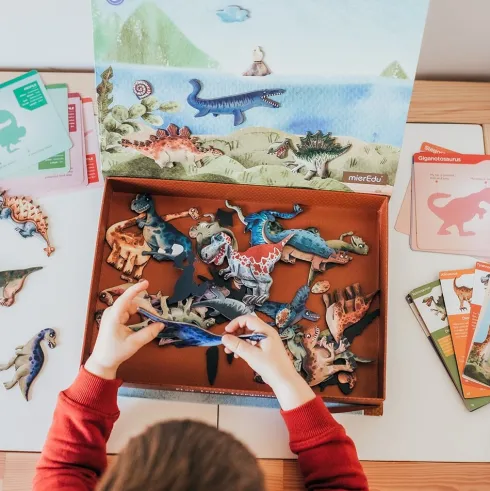 Magnetisk Legetøj - Dinosaurs - Engelsk - Mieredu