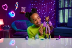 Monster High Dukke - Clawdeen Wolf