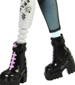 Monster High Dukke - Frankie Med Kæledyr