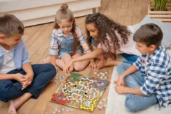 Myretuen Brætspil - Sjovt Spil Til 2-4 Personer