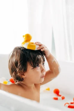 Oli & Carol - Badeand - Flo The Floatie Yellow