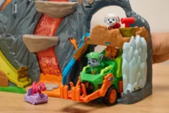 Paw Patrol - Movie 3 Super Lava Blast Playset - 6076336