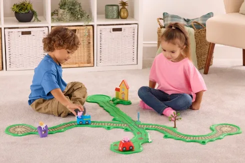 Peppa Pig - Whizz Around Runabout Town - 8346