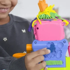 Play-Doh - Hair Stylin Salon - Frisørsalon Modellervoks Legesæt