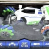 R / C Fjernstyret Bil Med Drift Funktion 1:14 - 15 Km / T - Assorterede Farver Rød Eller Grøn