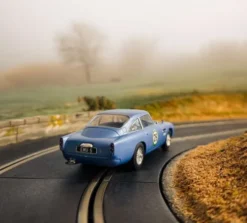 Scalextric - Aston Martin Db5 - Historic Gt Racing - 1:32 - C4599