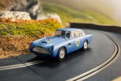 Scalextric - Aston Martin Db5 - Historic Gt Racing - 1:32 - C4599