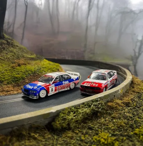 Scalextric C4587A - 24H Spa Winners Bmw Twin Pack - Legends