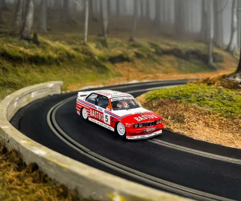 Scalextric C4587A - 24H Spa Winners Bmw Twin Pack - Legends