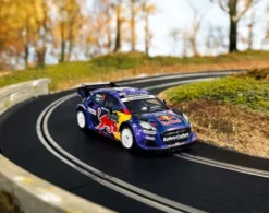 Scalextric C4654 - Ford Puma Rally1 Monte Carlo 2025 Bil - 1:32