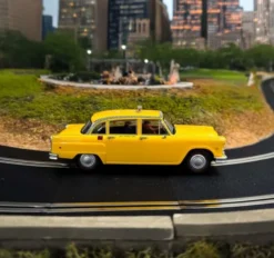 Scalextric C4606 - James Bond Checker Taxi Cab Bil - 1:32