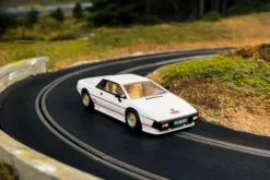 Scalextric C4631 - Lotus Esprit Turbo White - James Bond - 1:32