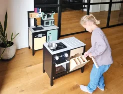 Small Foot - Legekøkken Med Tilbehør Og Køkkenø - Træ - Sort