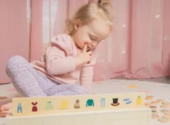 Sorteringsspil Med Dyr, Tal, Former, Tøj MM. - Small Foot