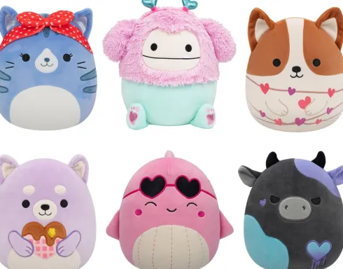 Squishmallows - 19 CM Love - Val The Pink Whale