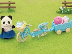 Sylvanian Families - Panda Med Cykel Med Vogn Og Rulleskøjter Sæt - 5652