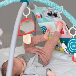 Taf Toys - Aktivitetstæppe Med 6 Legeaktiviteter