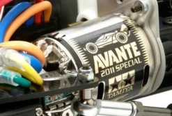 Tamiya - Avante 2011 R/C Fjernstyret Bil Byggesæt - 1/10 - 58489