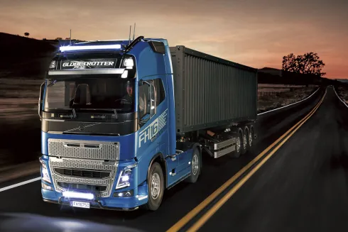 Tamiya - Rc Volvo Fh16 Globetrotter Xl 750 4X2 Tracto - 1/14 - 56375