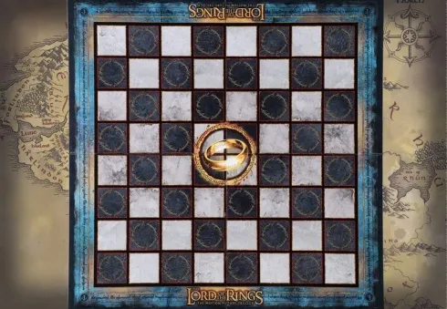 The Lord Of The Rings - Battle For Middle-Earth Chess Set