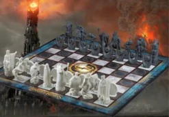 The Lord Of The Rings - Battle For Middle-Earth Chess Set