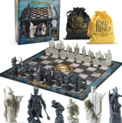 The Lord Of The Rings - Battle For Middle-Earth Chess Set