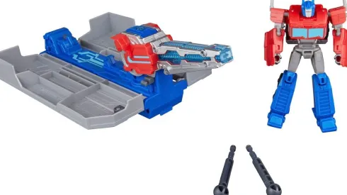 Transformers - Earthspark Optimus Prime Battle Trailer - Hasbro